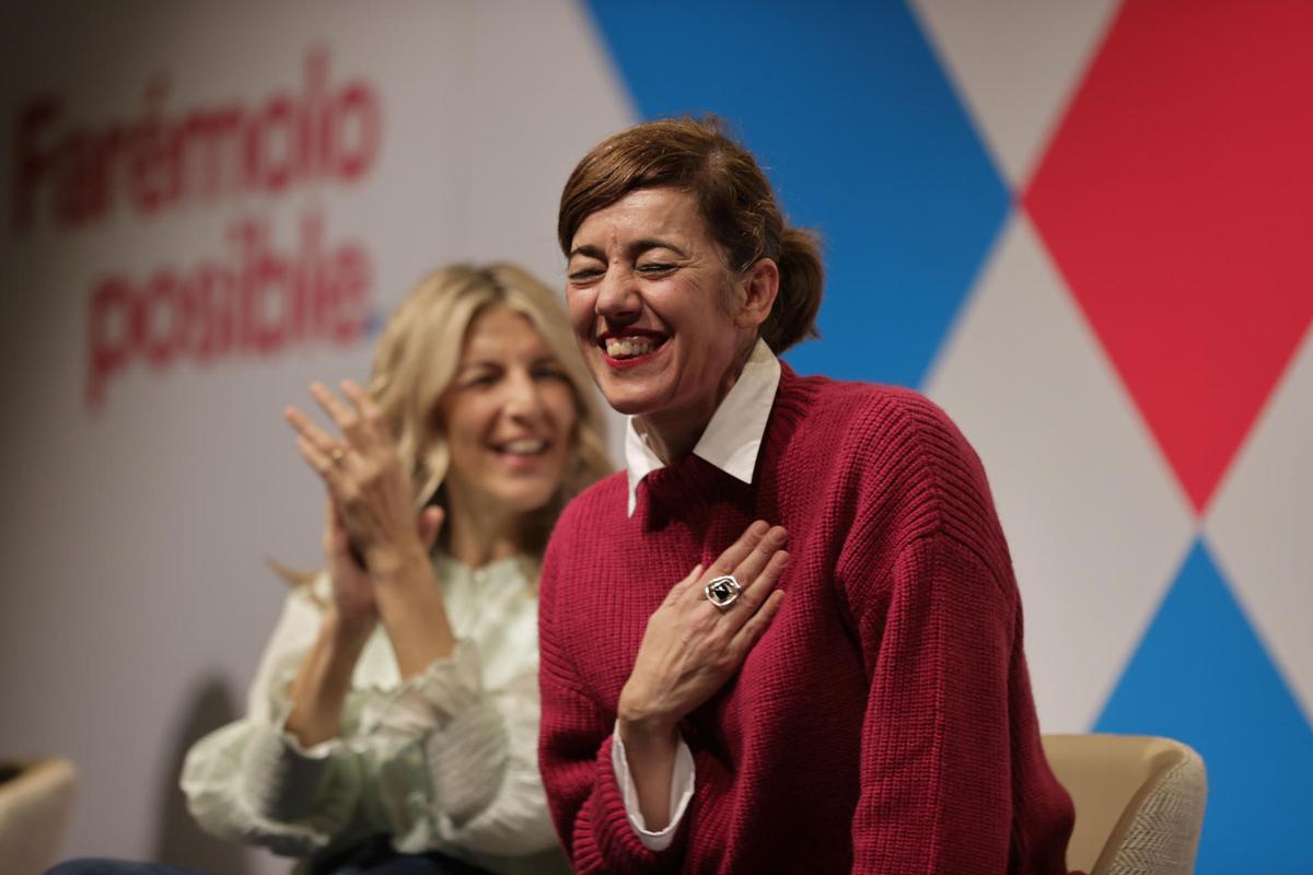 Yolanda Díaz y Marta Lois en un acto de campaña en A Coruña.
