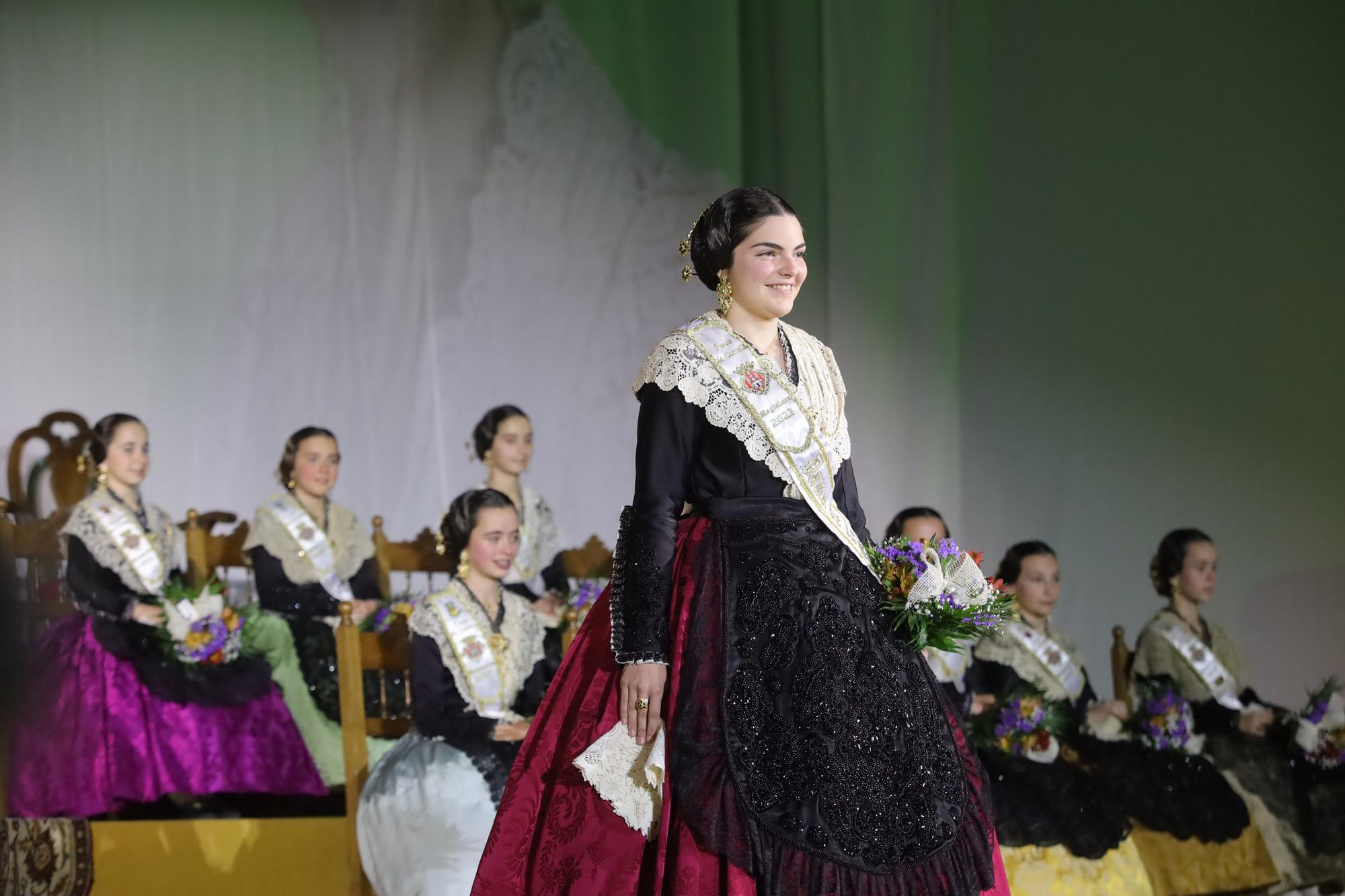 Galania a la reina infantil de las fiestas de la Magdalena