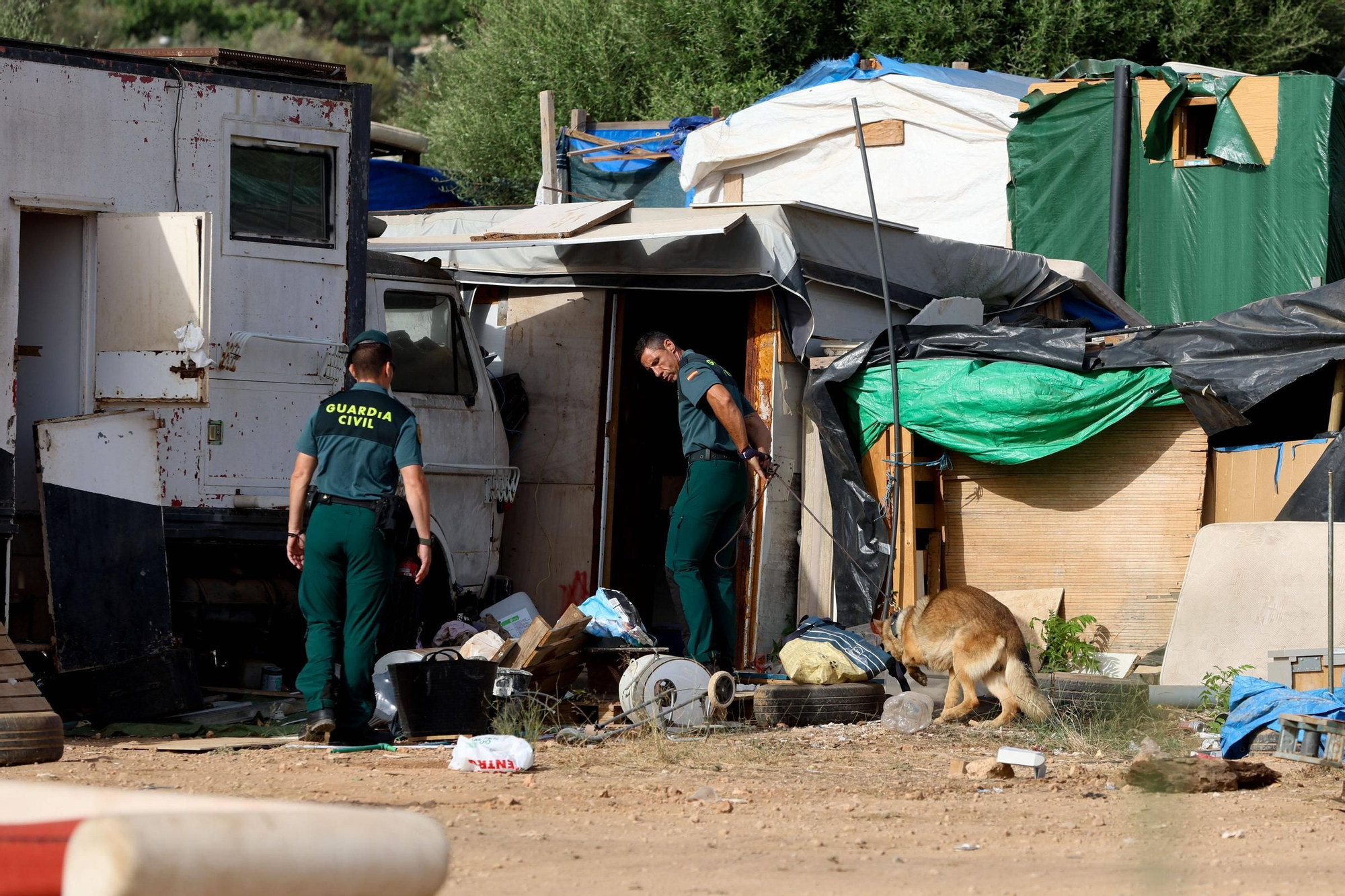 Todas las imágenes del desalojo de Can Rova 2 en Ibiza