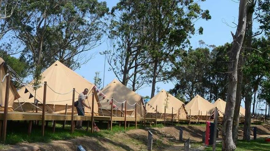El nuevo camping de Ons oferta 10 tiendas "de lujo" con precios entre 70 y  120 euros la noche - Faro de Vigo