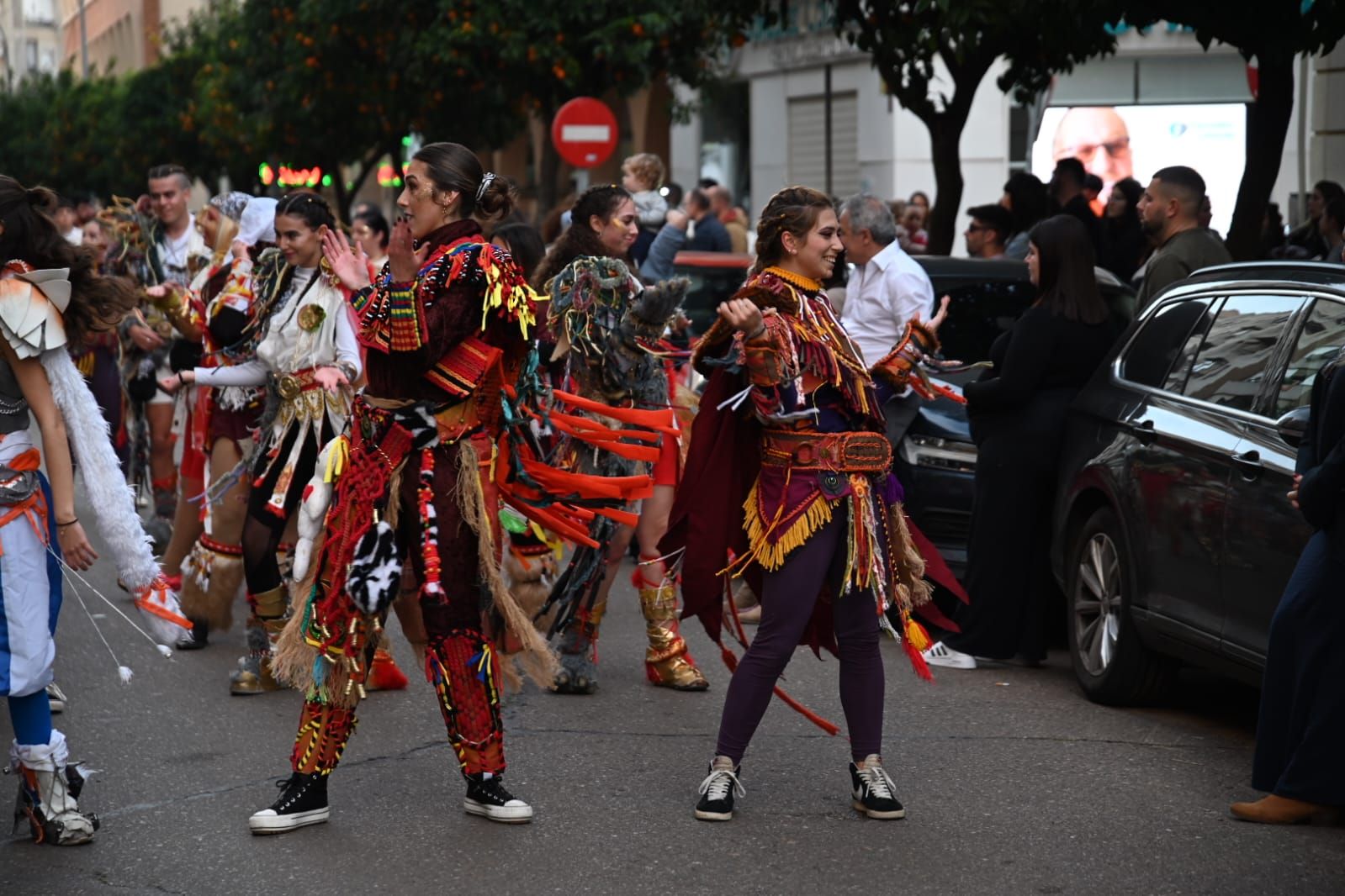 GALERÍA | Las Candelas de Santa Marina preludian el Carnaval de Badajoz