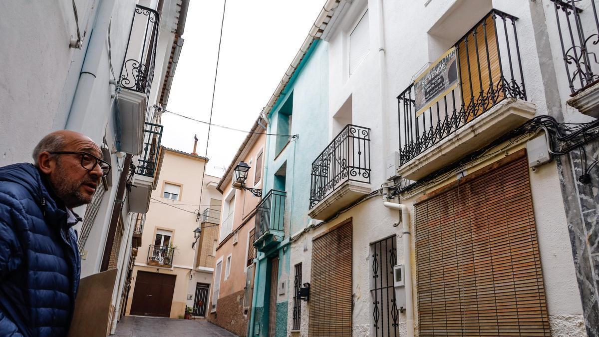 Los problemas de la vivienda alcanza también a los pequeños pueblos de Alicante