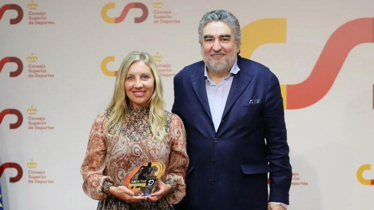 La concejala de Deportes, Estefanía Sales, junto al presidente del Consejo Superior de Deportes (CSD), José Manuel Rodríguez Uribes.