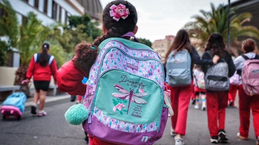 Las familias canarias ‘pasan’  de participar en la vida escolar