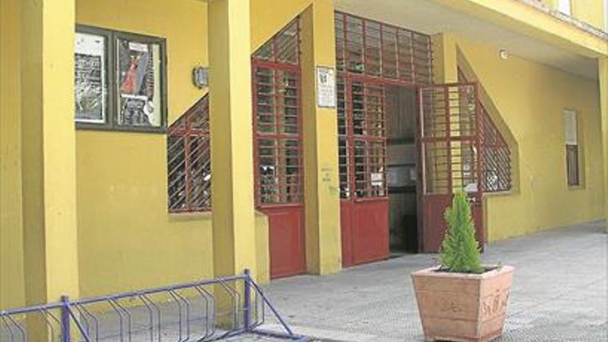 Un nuevo reglamento regula el uso de la casa de la cultura