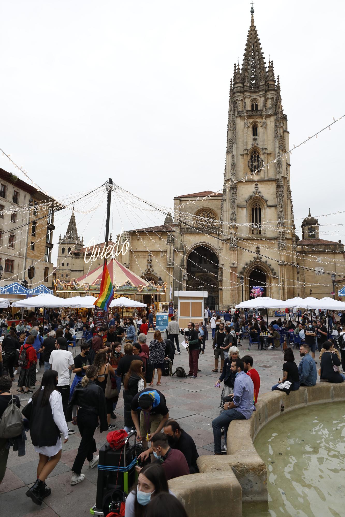 Las terrazas y chinguitos de Oviedo, llenos por San Mateo