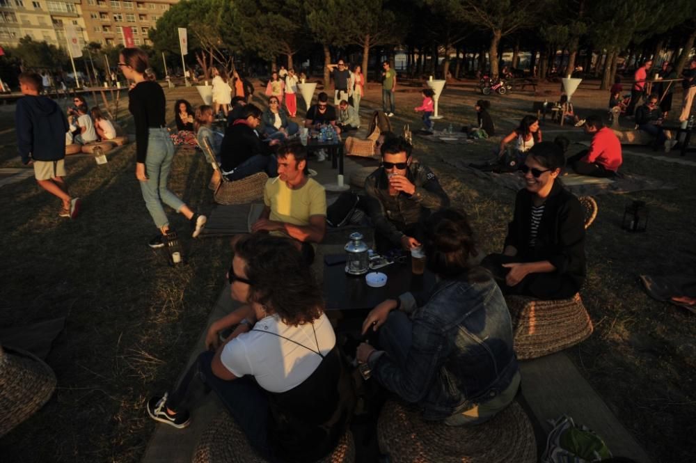 La música de Tony Lomba anima los atardeceres de verano en A Concha en el “Ás 9 na praia”