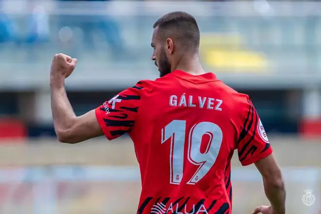 El Mallorca B empata y se queda al borde del descenso