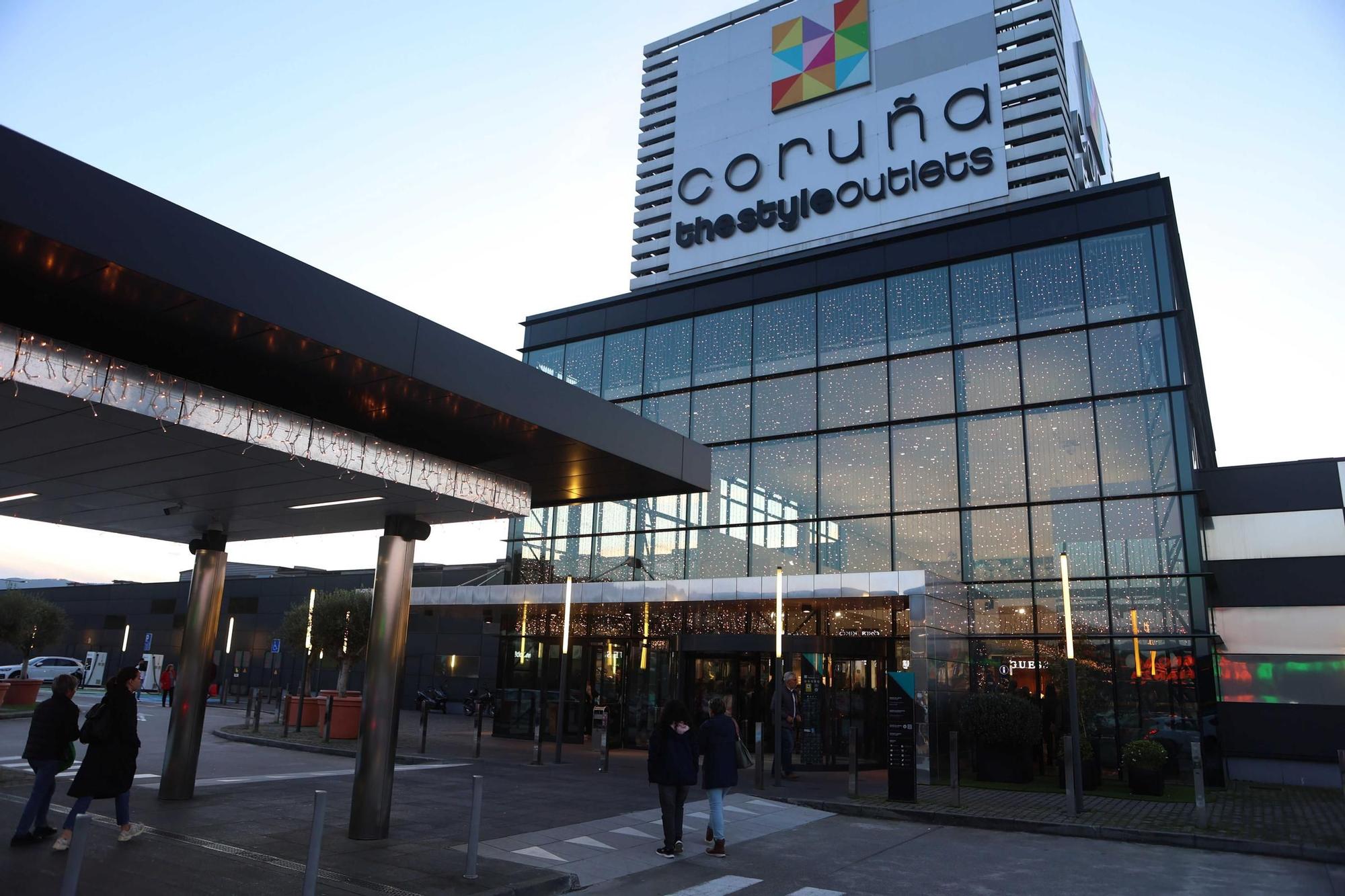 Coruña The Style Outlets enciende la Navidad con sorteos y música