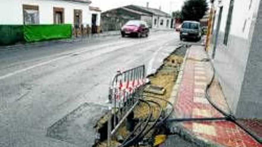 Vecinos de Fuente Rocha se quejan por las obras