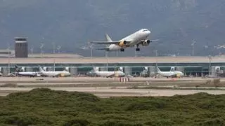 La comisión técnica sobre la "mejora" del aeropuerto de Barcelona-El Prat se da un año para trabajar