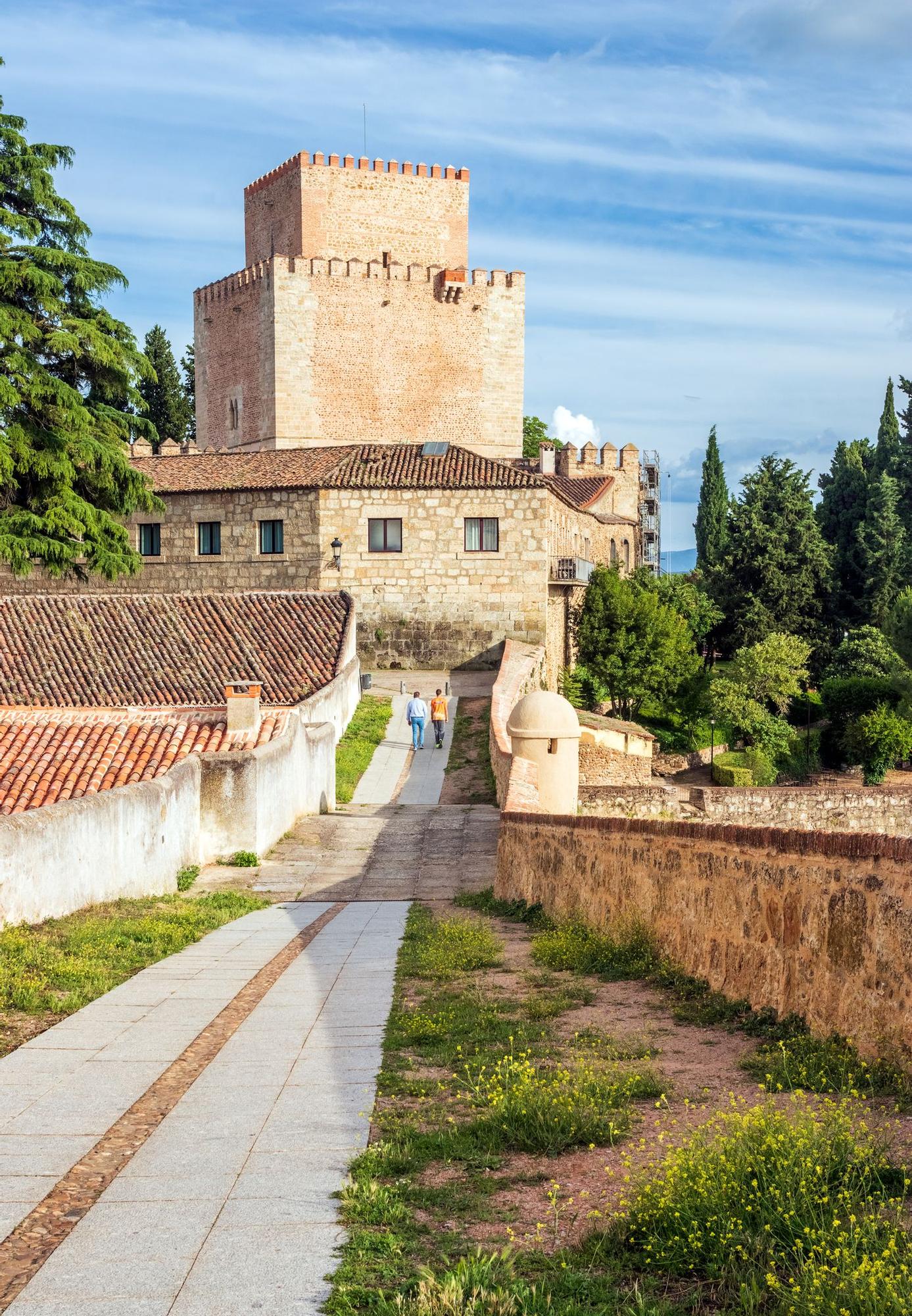 La ruta peatonal por las murallas de la fortaleza de Ciudad Rodrigo