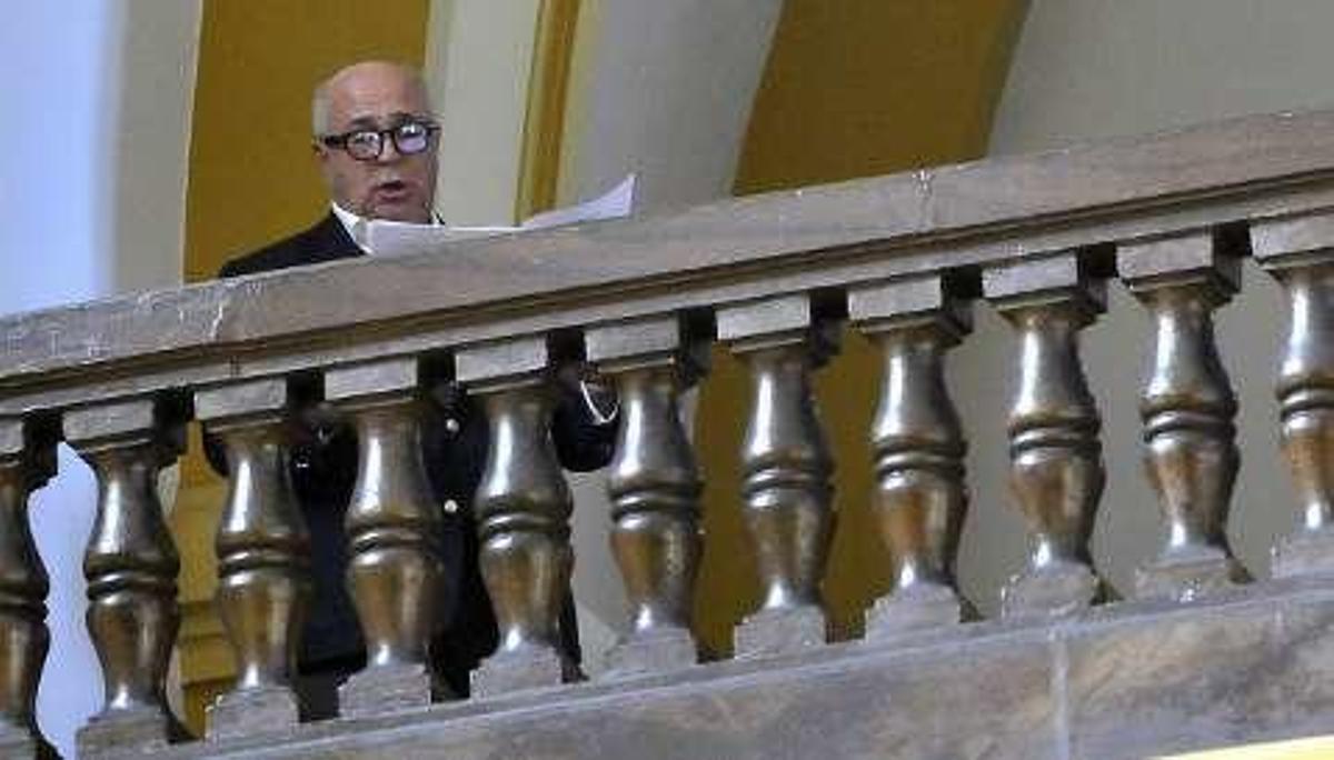 "Se va un amigo que vivió por los demás"