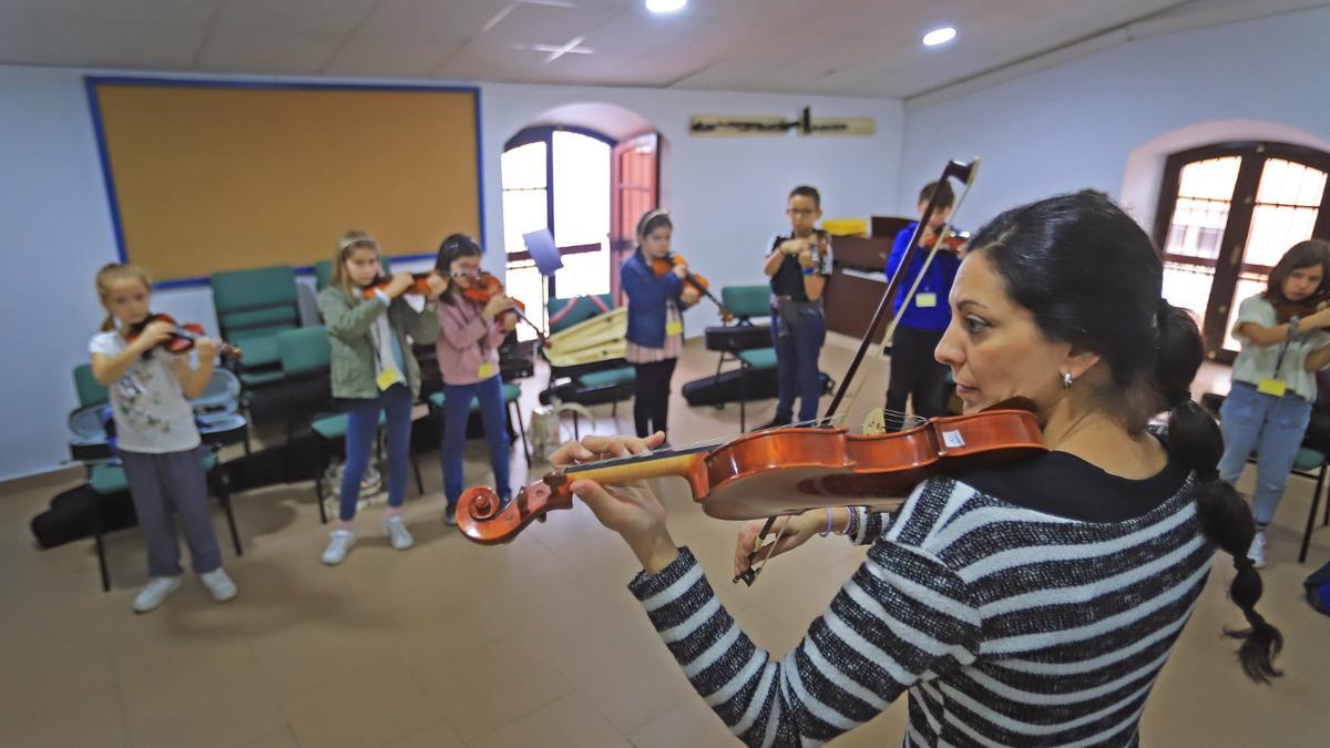 La Fundación Barenboin ofrece en Córdoba un curso de iniciación musical.