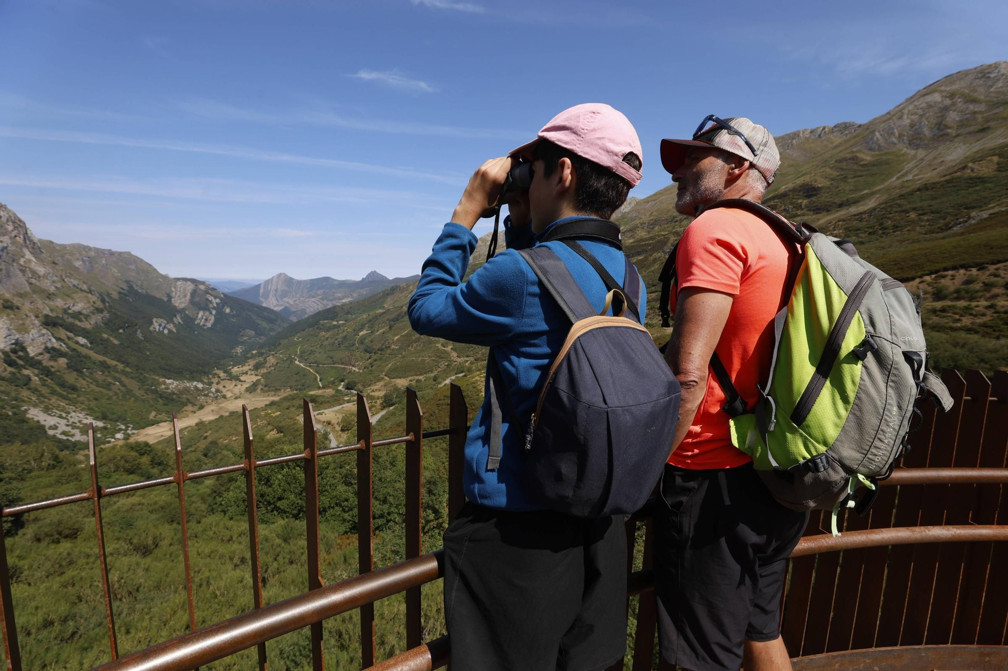 Así fue la visita del ministro Jordi Hereu al mirador de La Farrapona