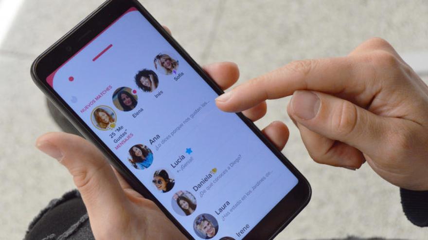 Apps per lligar: Tinder deslocalitza les relacions sexuals