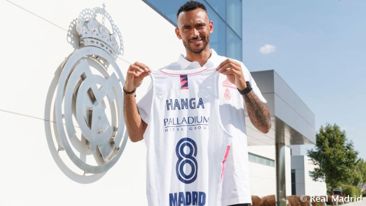 Hanga dijo sentirse &quot;agradecido al Madrid&quot; por esta nueva oportunidad de blanco