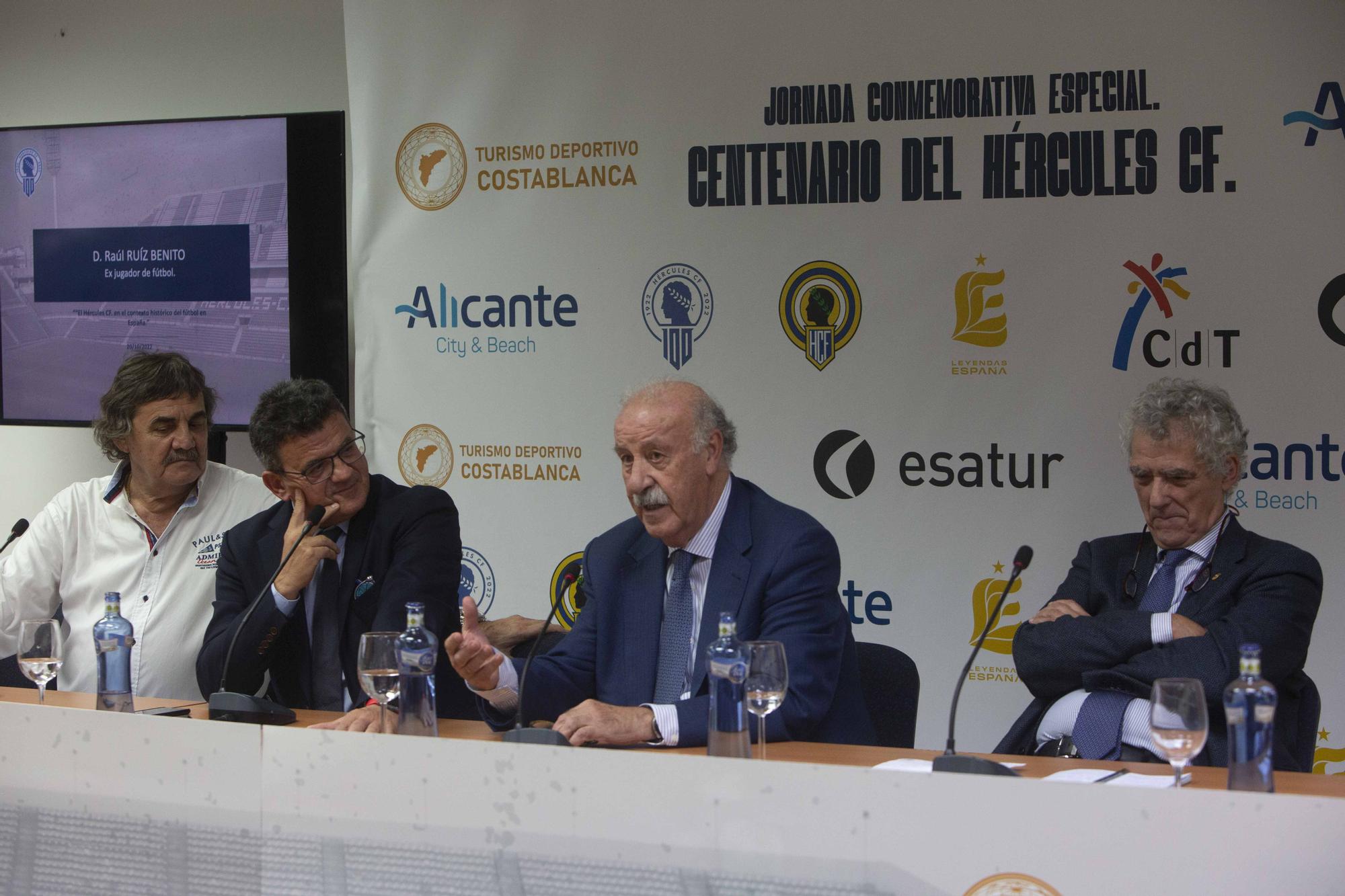 Vicente del Bosque participa en una jornada conmemorativa del Centenario del Hércules