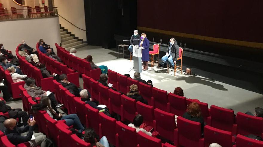 La reunió que es va celebrar amb entitats i associacions de Figueres per abordar la celebració de les fires