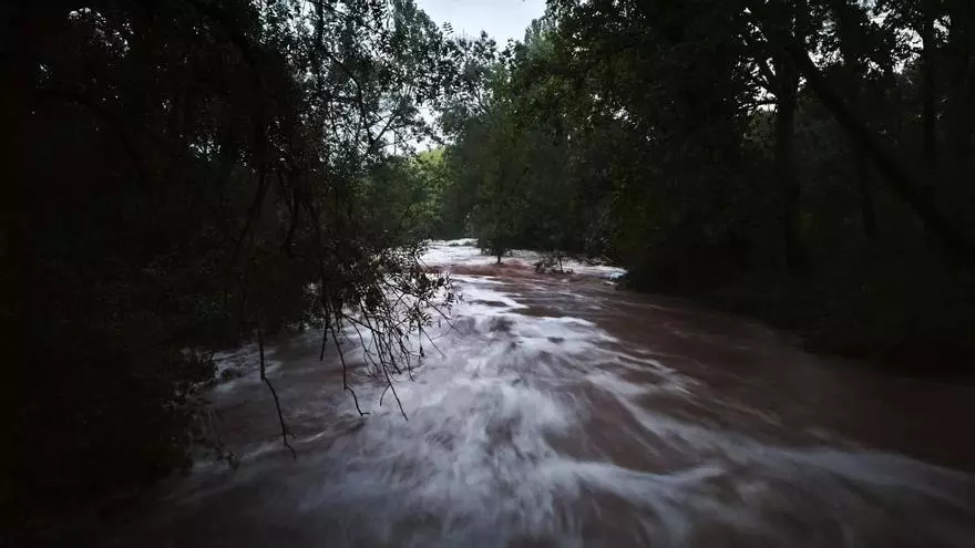Així baixava la riera de Rajadell durant l'episodi de tempestes d'aquest dijous