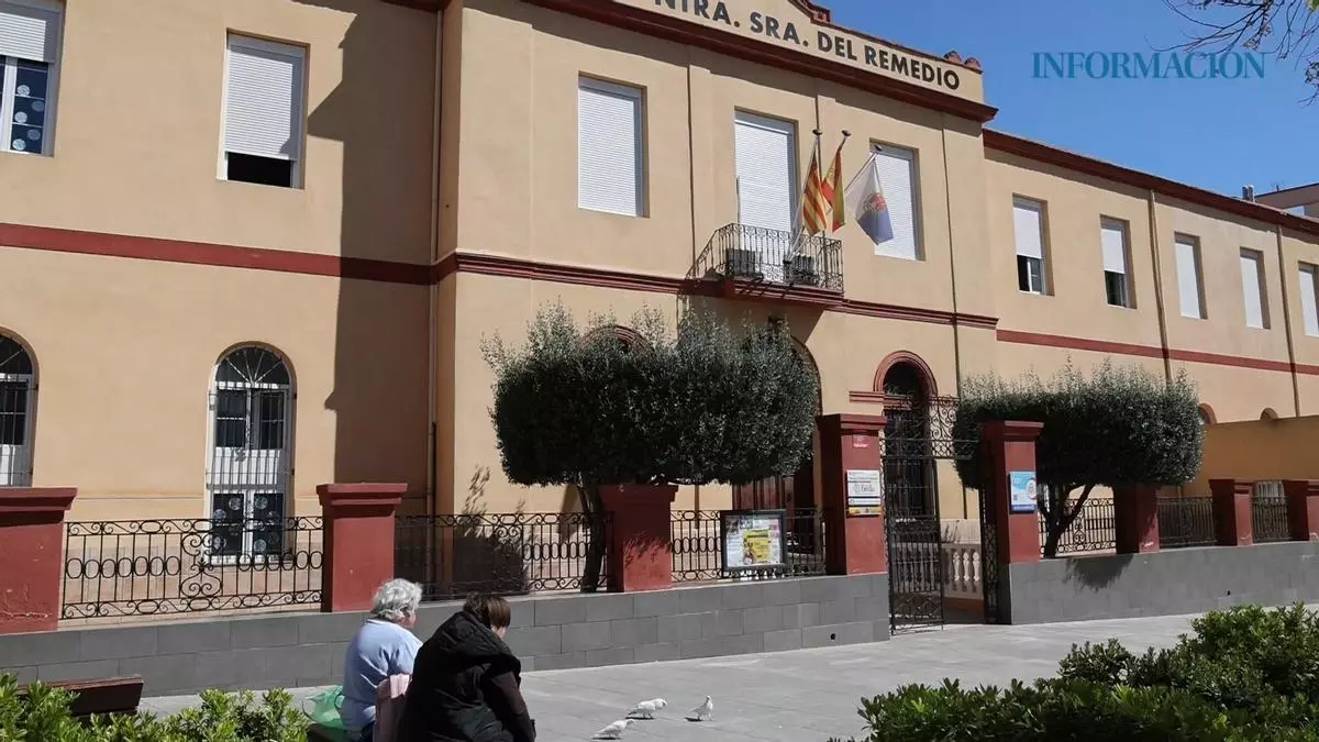 Un colegio religioso expulsa a una niña del comedor porque su familia debe casi 400 euros