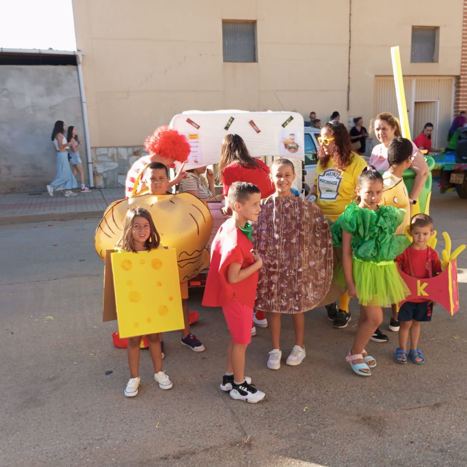 GALERÍA | El Concurso de Carrozas de Quiruelas de Vidriales en imágenes