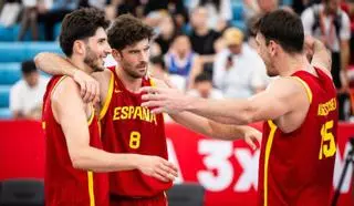 Doble victoria para la España de Carlos Martínez