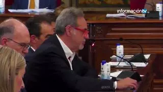 Barcala, al edil Jiménez tras sus explicaciones por los contratos a dedo: "Representa la honestidad, la dignidad y la ética"