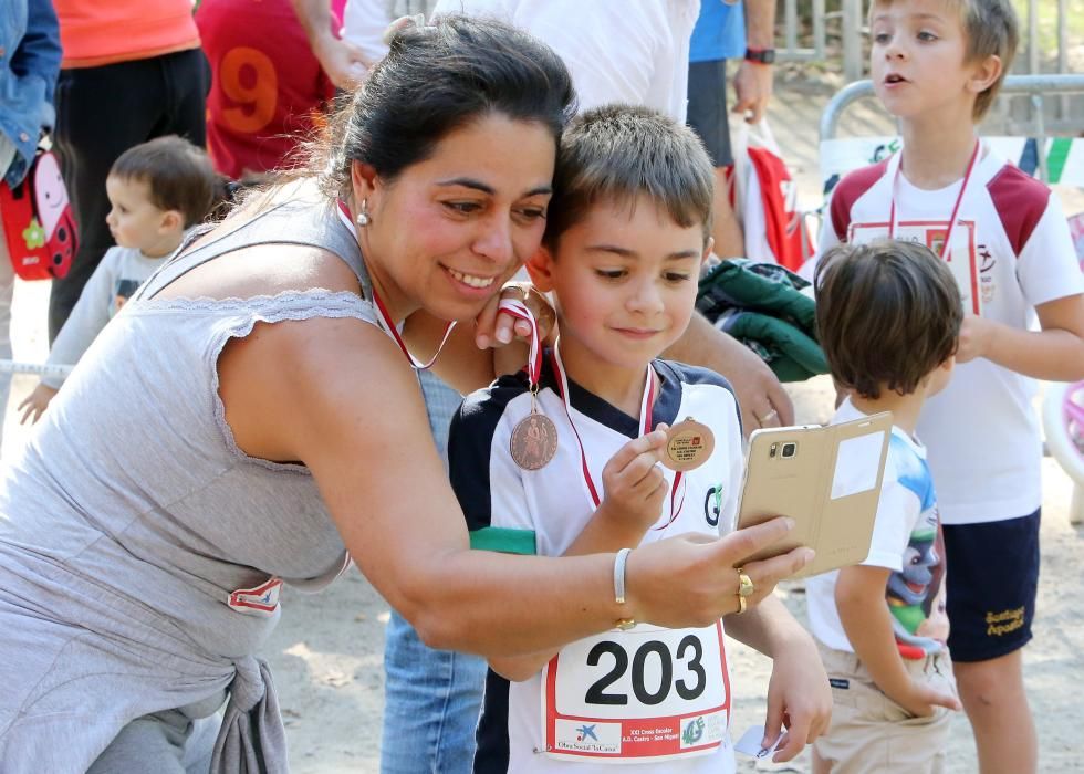 Más de mil niños -muchos acompañados por sus padres y sus madres- participaron en Castrelos en el XXI Cross Escolar-AD Castro San Miguel