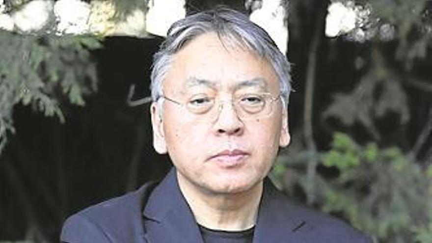 El Nobel premia la «fuerza emocional» de Kazuo Ishiguro