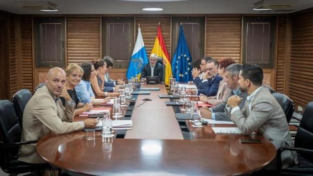 El Consejo de Gobierno aprueba el decreto de certificación digital del profesorado