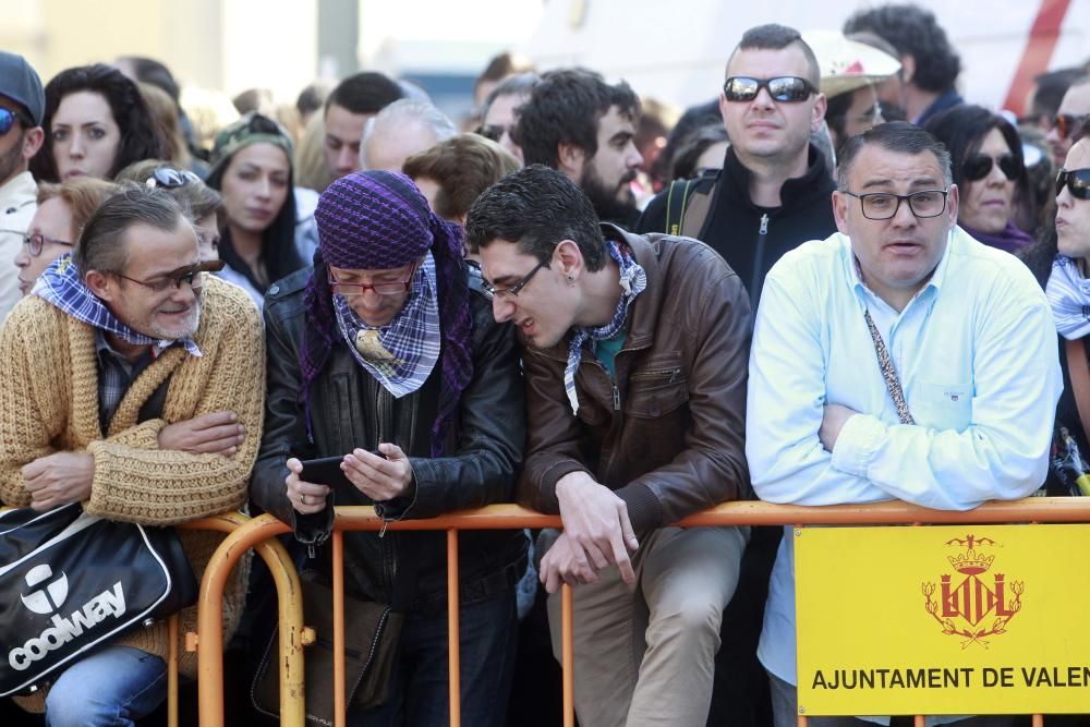 Búscate en la mascletà del 13 de marzo