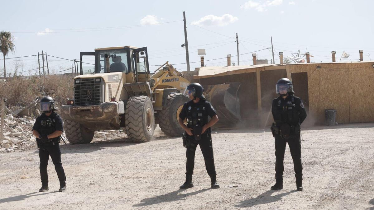 VÍDEO | Gran operación policial en Son Banya contra el tráfico de drogas y la construcción ilegal de casetas