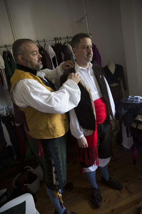 Ceremonia de vestir el traje de llanisca