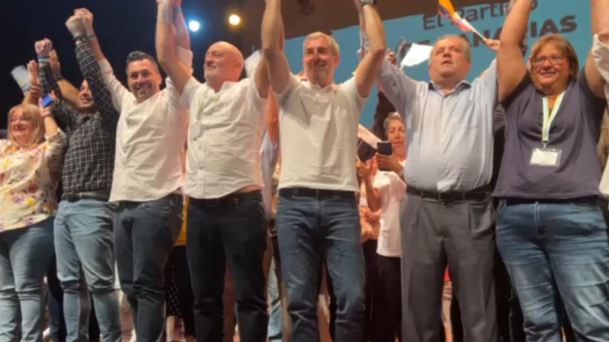 Clavijo en un acto electoral de CC en Venezuela en 2023.