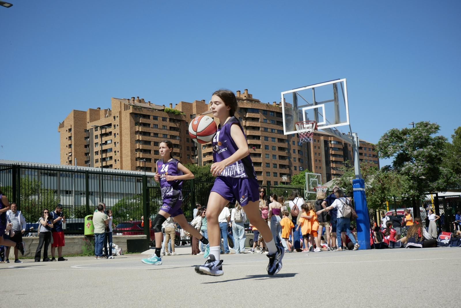 En imágenes | El colegio Doctor Azúa celebra su multitudinario torneo nacional de balonesto