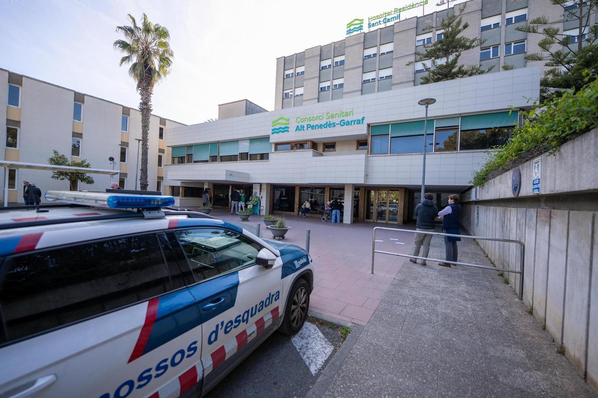 El centro sociosanitario en el que residía Noelia, esta tarde con seguridad de los Mossos d'Esquadra.