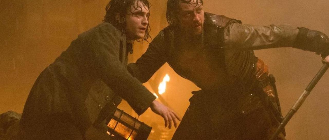 Daniel Radcliffe y James McAvoy, en &#039;Victor Frankenstein&#039;.