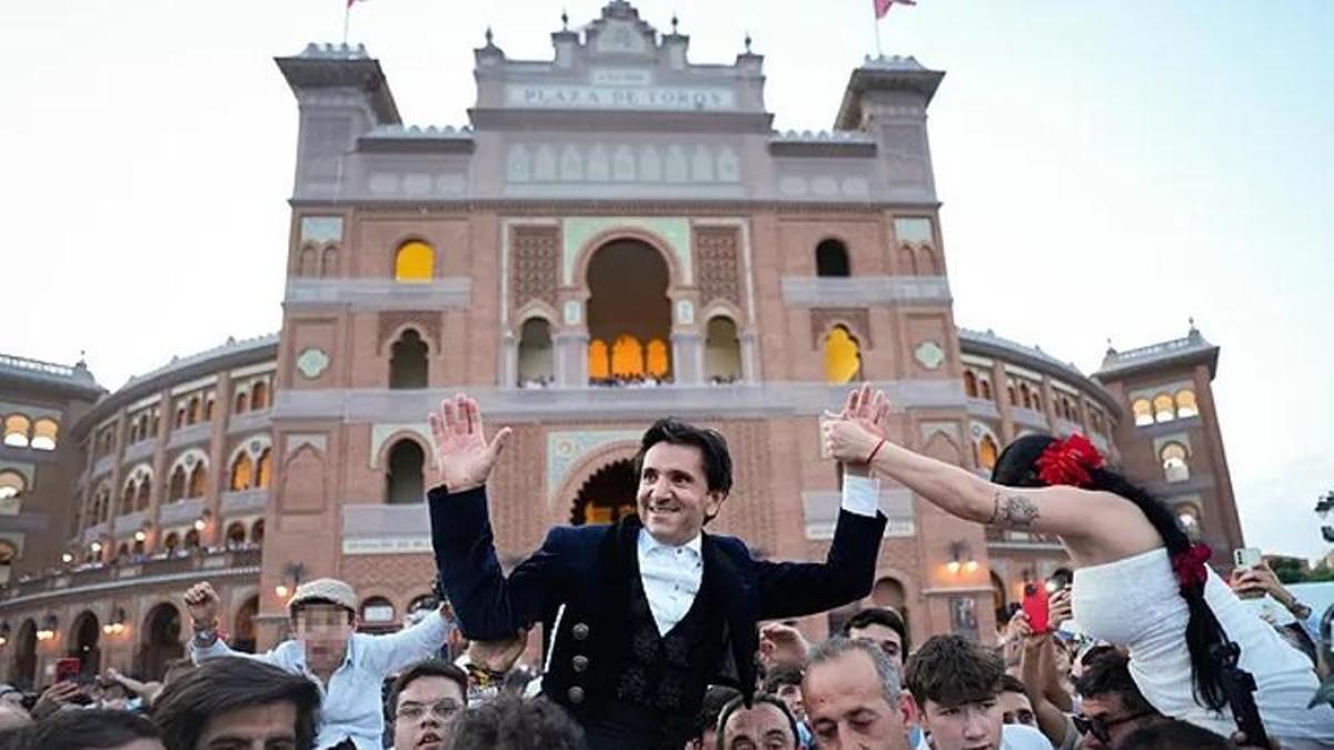 Ventura sale por la puerta grande de Las Ventas por vigésima vez.