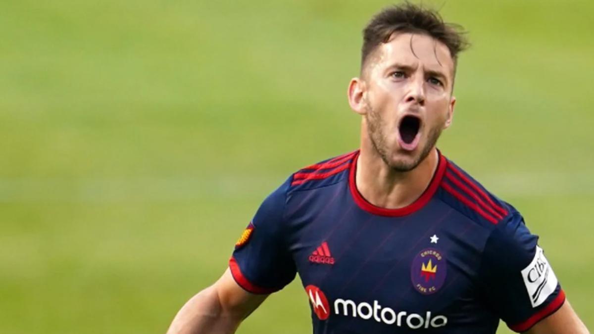 Álvaro Medrán celebra un gol con el Chicago Fire