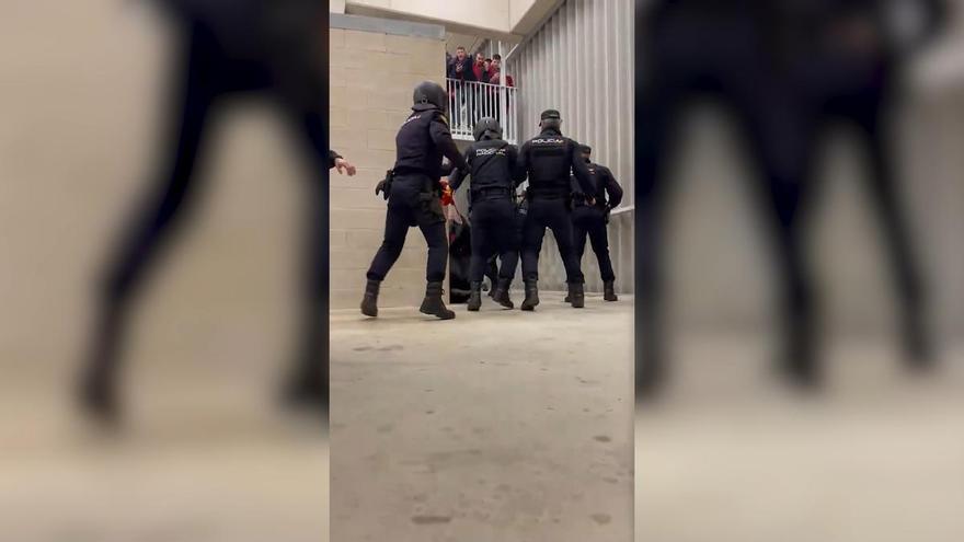 ¡Disturbios en El Sadar al finalizar el Osasuna - Real Madrid!