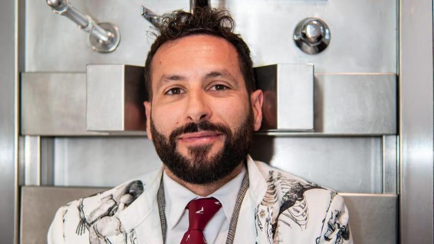 Buchautor und Rechtsmediziner Borja Moreno will der Gesellschaft seine Profession näherbringen