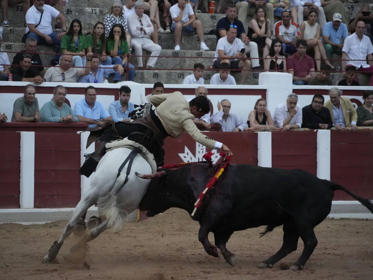 GALERÍA | Corrida de rejones de San Pedro en Zamora 2025