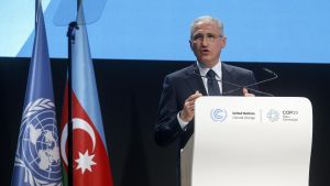 Comienza la COP29 con una llamada al mundo para elevar la meta de financiación climática