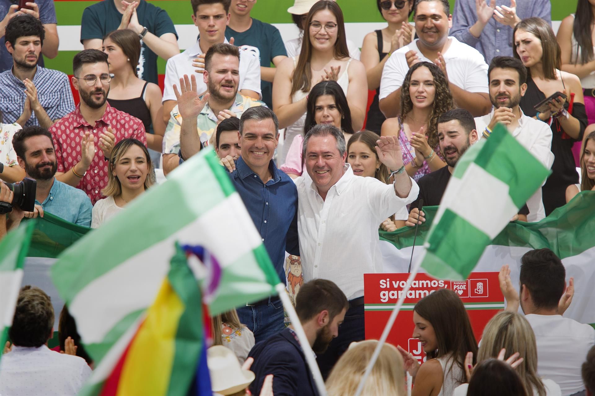 Pedro Sánchez y Juan Espadas.