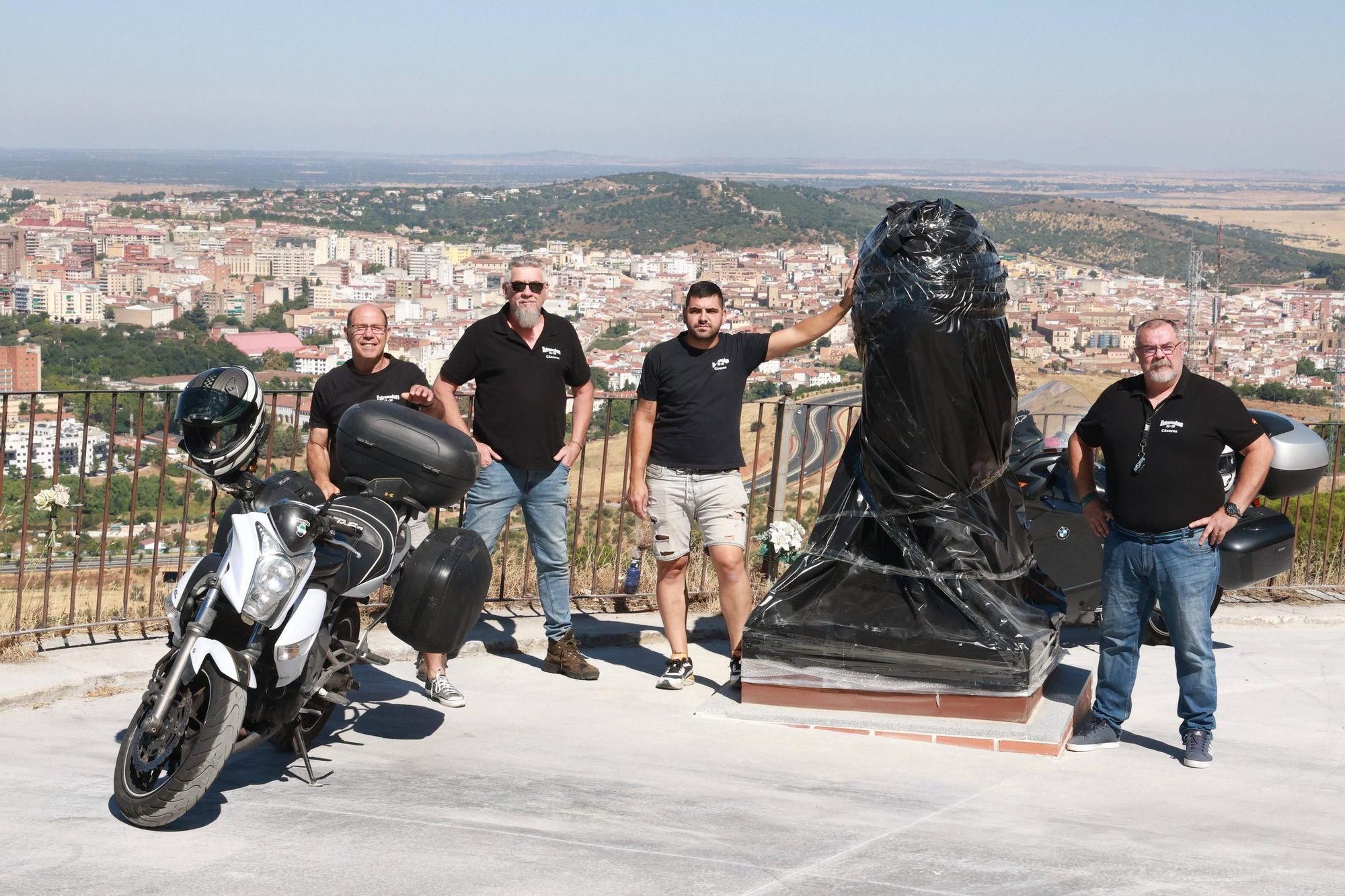 El 'Monumento a las víctimas de accidentes de moto' será inaugurado junto al santaurio de la Montaña de Cáceres