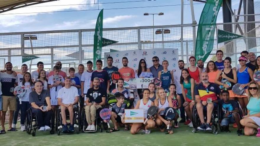 Ganadores del torneo de pádel disputado en el Club Deportivo Bergamonte.