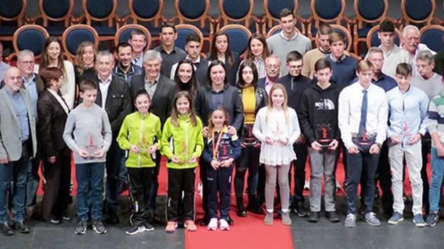 Deportistas premiados en la gala de Algemesí.