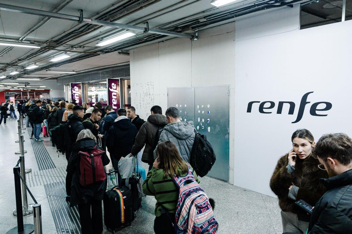 La estación María Zambrano permanecerá abierta toda la noche.