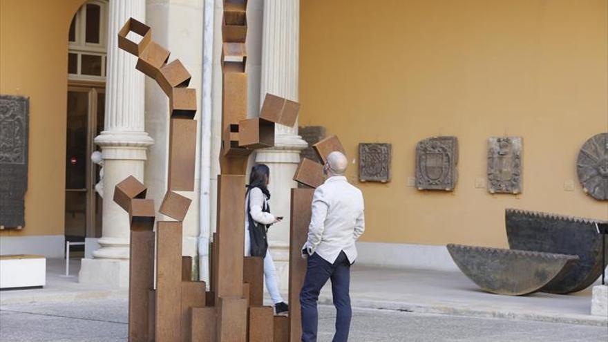 Santiago Gimeno reflexiona sobre la escultura, el hombre y su entorno